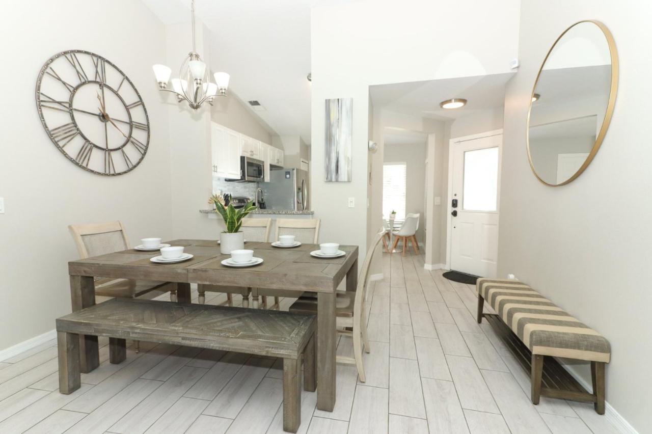 أورلاندو Lilys Stylish Villa Close To Disney Ideal For Long Stays المظهر الخارجي الصورة