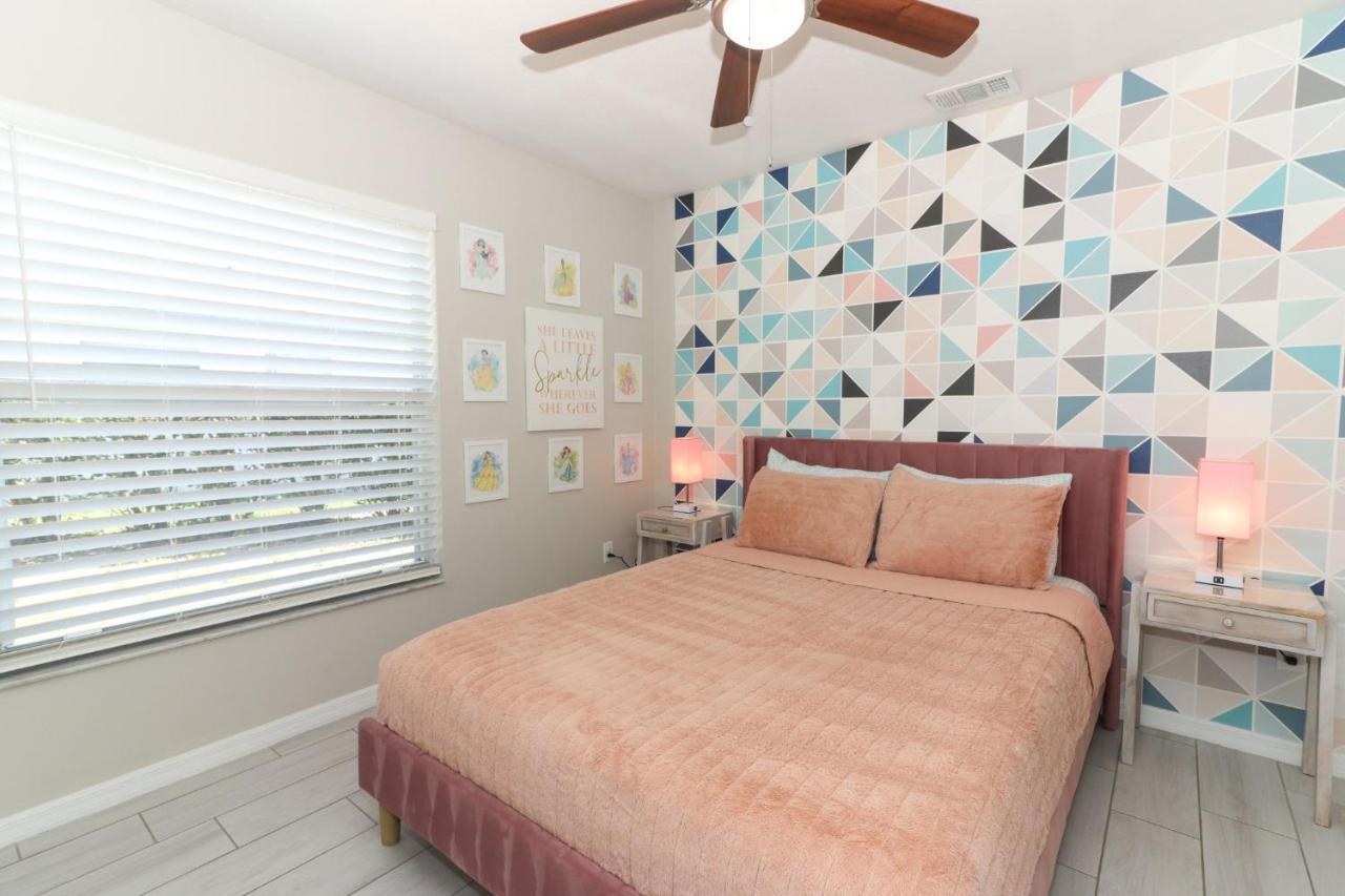 أورلاندو Lilys Stylish Villa Close To Disney Ideal For Long Stays المظهر الخارجي الصورة